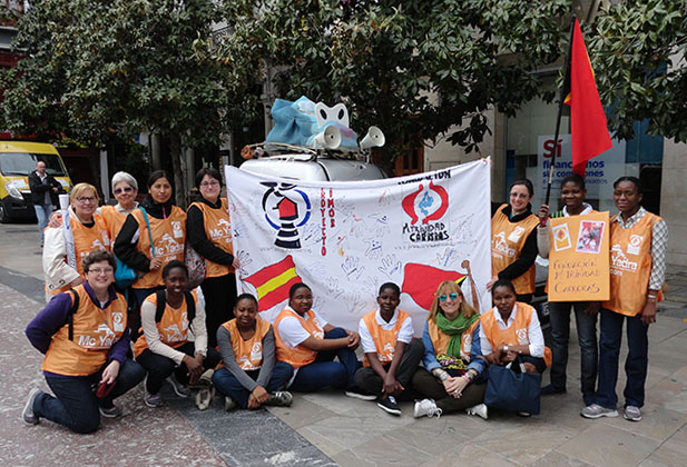 MARCHA SOLIDARIA EN GRANADA