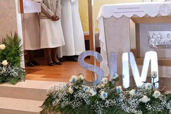 ESSE.SEIS.ROSAS.EUCARISTICAS.BLOG.JUNIO.2024.7